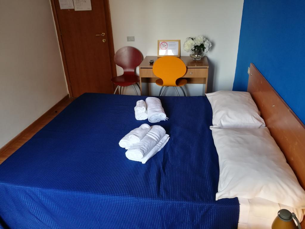 Ares Rooms Řím Pokoj fotografie